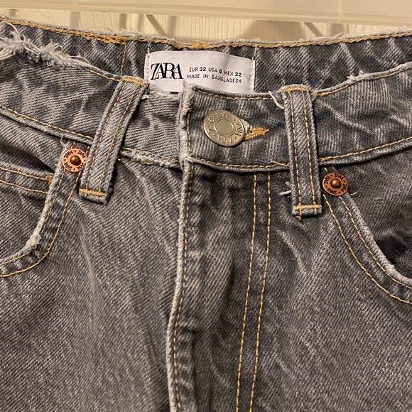 Zara Straight Leg High Rise Jeans - Picture 3 of 8